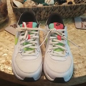 Nike Air tennis shoes